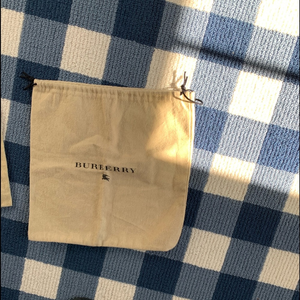 Burberry dust bag